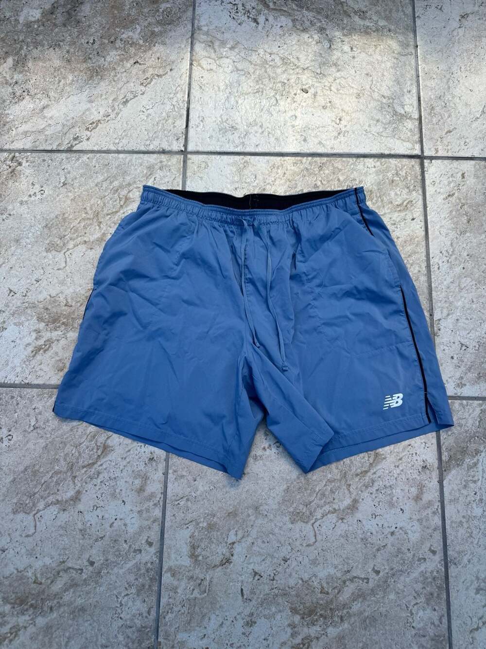 New Balance Athletic Shorts Size XL Blue Drawstring Woven Pockets